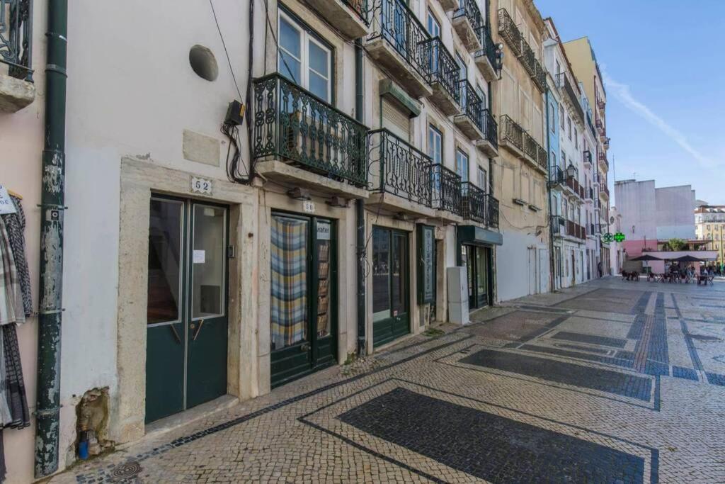 Apartment To Be Mouraria Lissabon